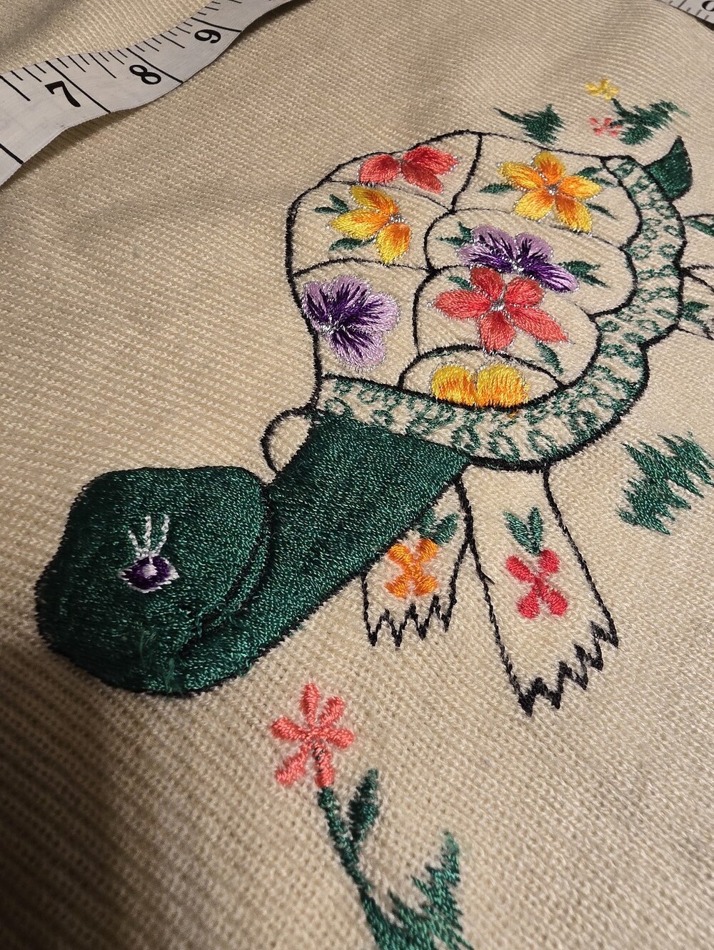 70s LeRoy Knitwear Embroidered Turtle & Bunny Sweater Cream M - Picture 8 of 11